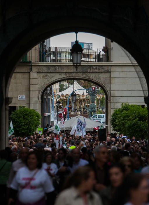 Manifestación en contra de los recortes de aulas en la enseñanza concertada