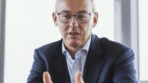 Alain Favey, CEO de Peugeot: "Perquè el cotxe elèctric funcioni cal fer-lo assequible"
