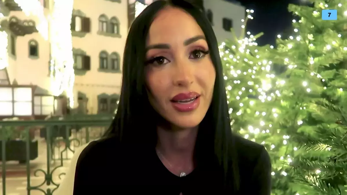VÍDEO: Aurah Ruiz y Jesé Rodríguez abandonan Gran Canaria y ponen rumbo a Turquía