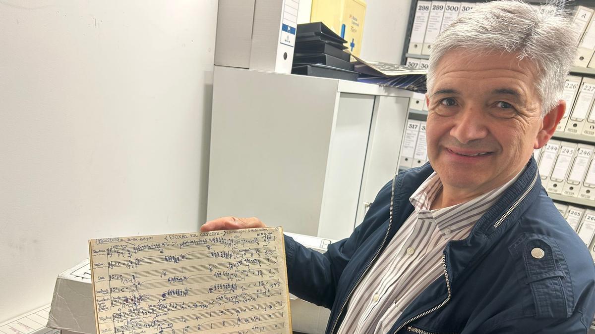 VÍDEO: Partituras originales del compositor Falo Moro recogidas en el archivo de la Banda de Música de Siero