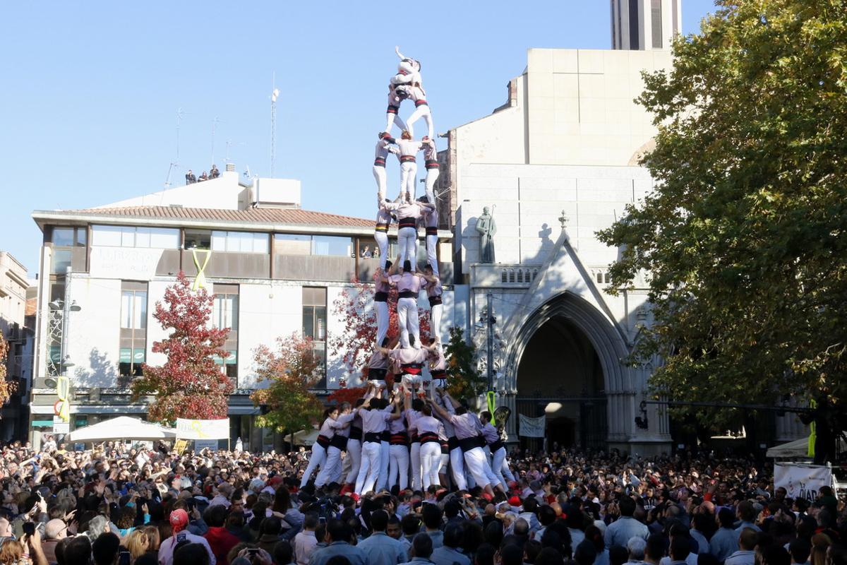 El quatre de nou amb folre dels Minyons de Terrassa a la seva diada.