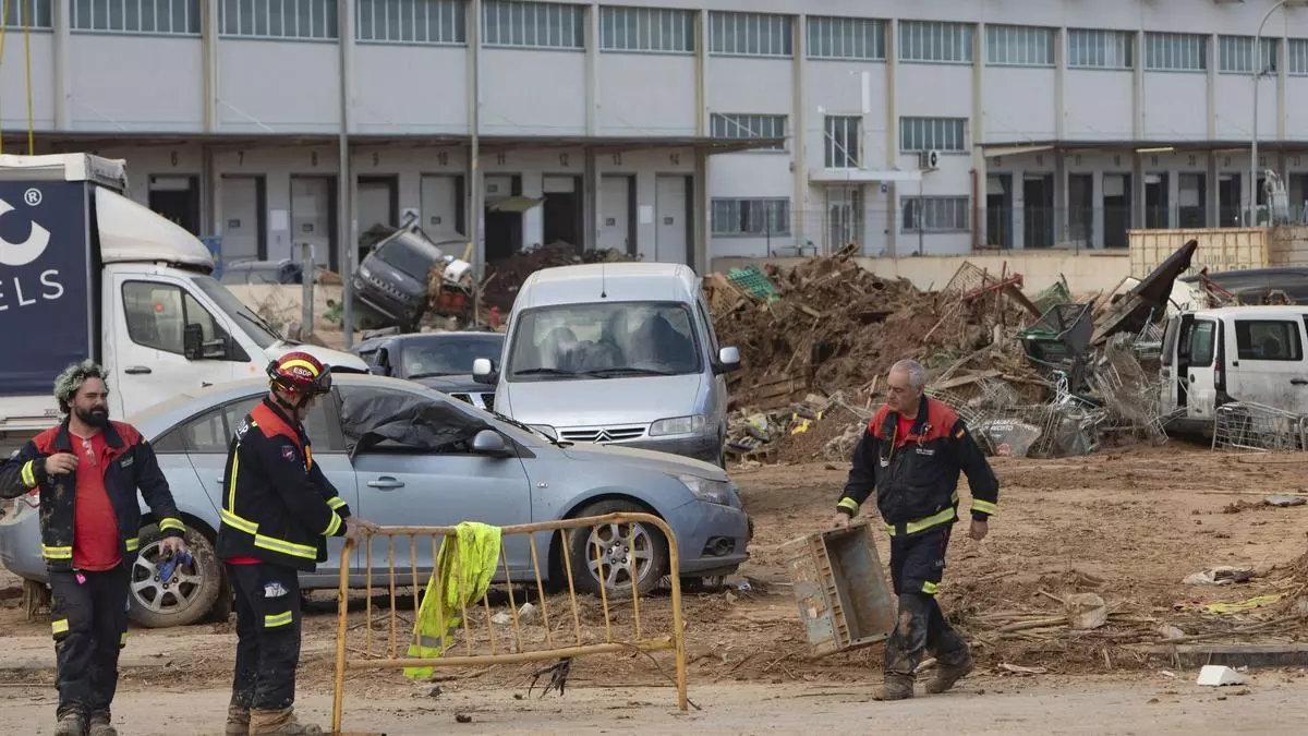 Naves afectadas por la riada en Riba-roja, en una imagen reciente.