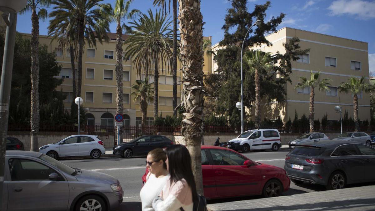 El edificio del antiguo asilo de Benalúa