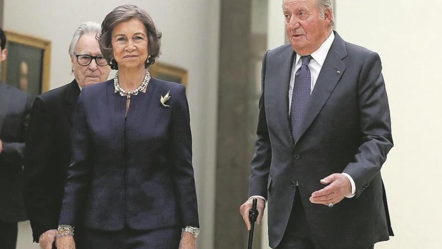 Los Reyes Juan Carlos y Sofía.