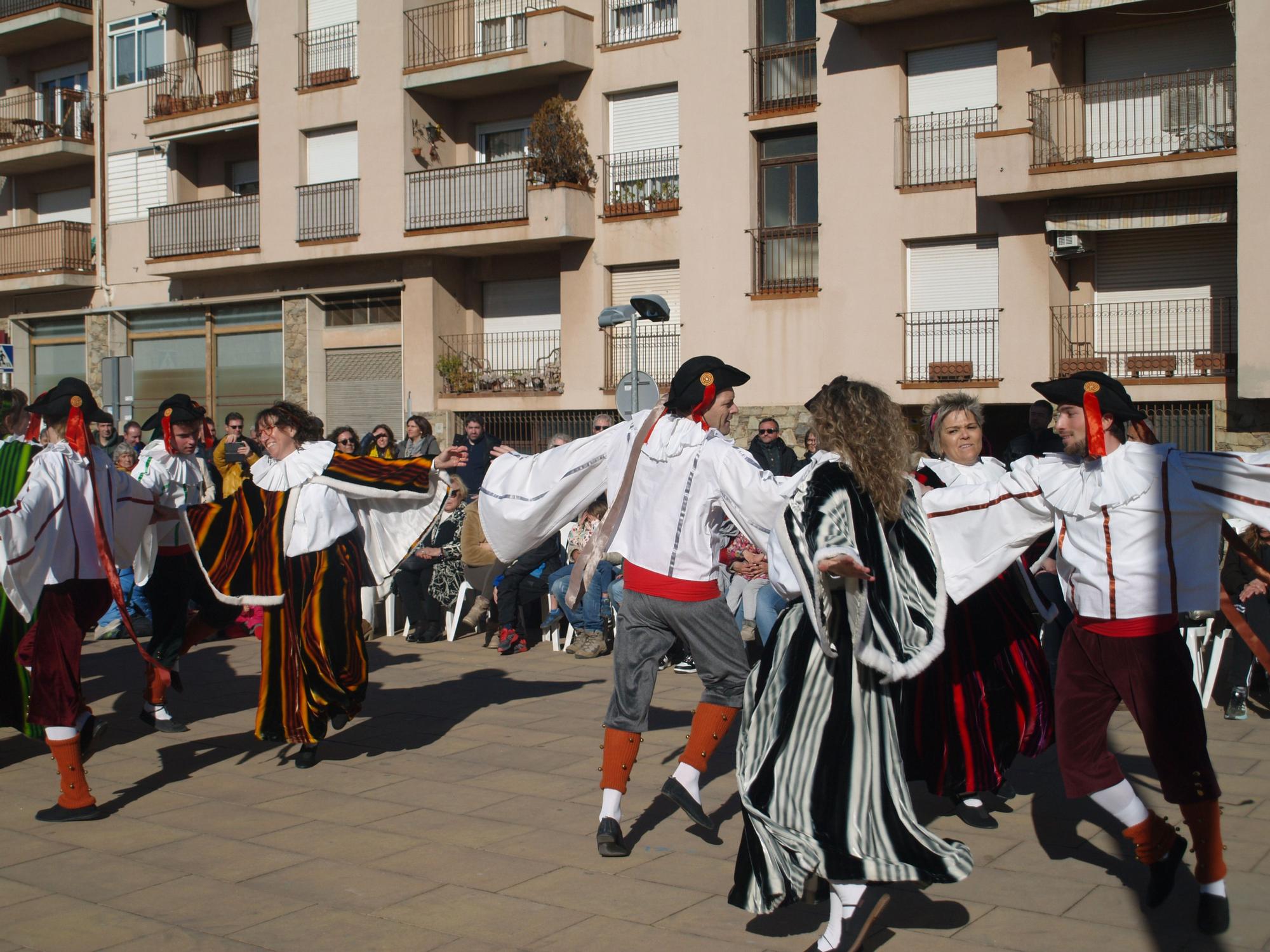 Ballada de les danses tradicionals de Moià