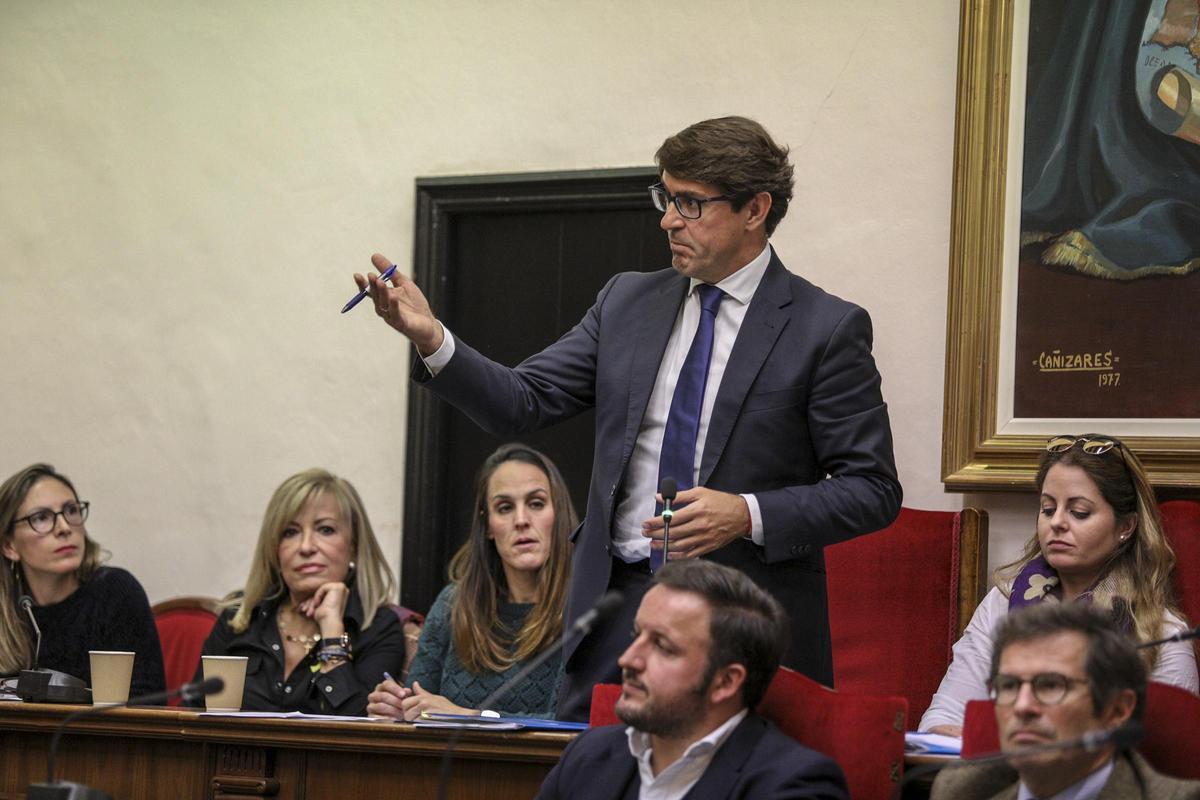 Juan de Dios Navarro, en un pleno municipal