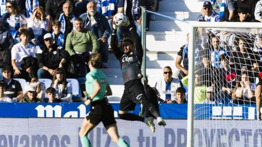 Arnau Tenas vuelve a salvar al Mallorca: un héroe que evidencia las carencias del equipo