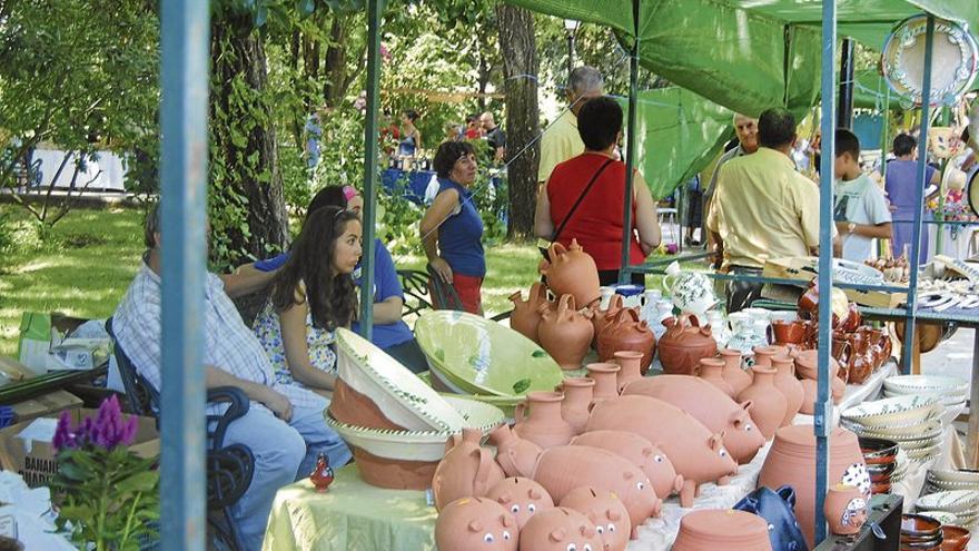 Los mercados de artesanía y gastronomía se fijan para el día 21