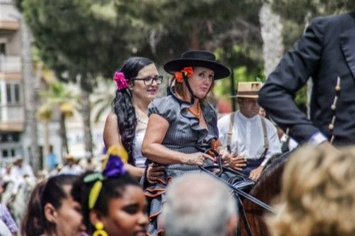 El desfile ecuestre toma el Real de Torrevieja