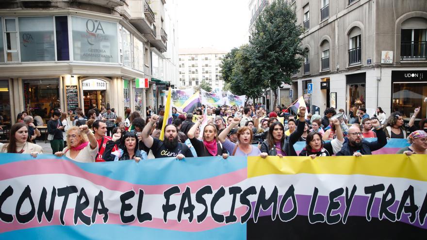 Mil personas exigen en Madrid que el PSOE que no retrase la ley trans