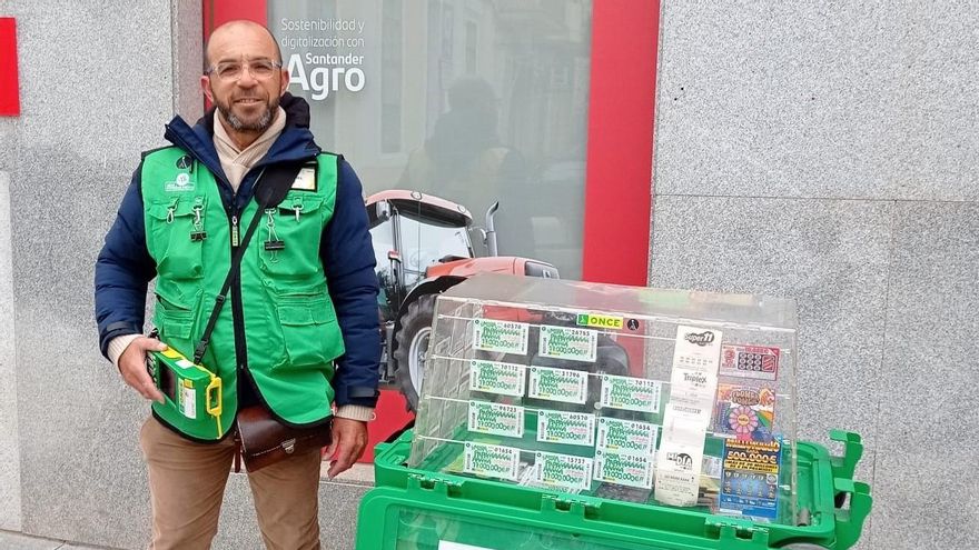 El vendedor de la ONCE Ismael Ventas