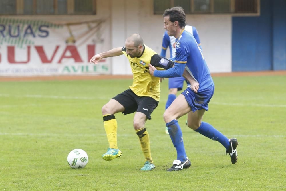 El partido entre el Avilés y el Llanera, en imágenes