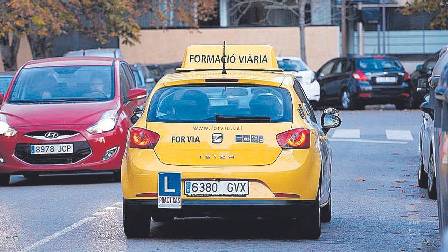 Girona té pendents més de 8.000 exàmens pràctics per treure’s el carnet de conduir