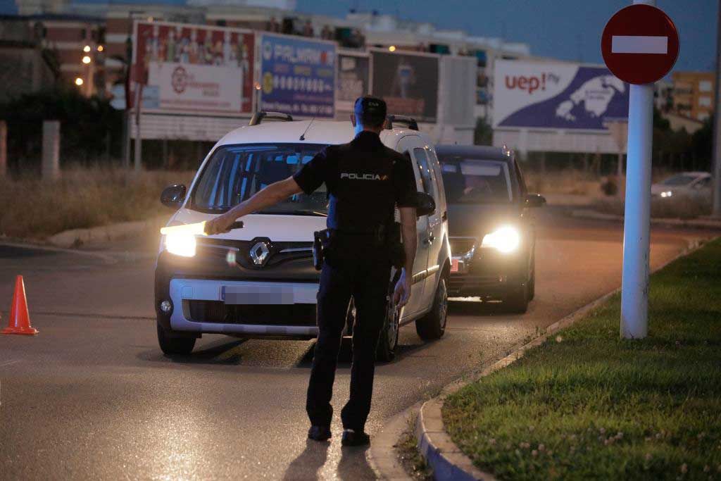 Ofensiva contra el botellón en Son Castelló