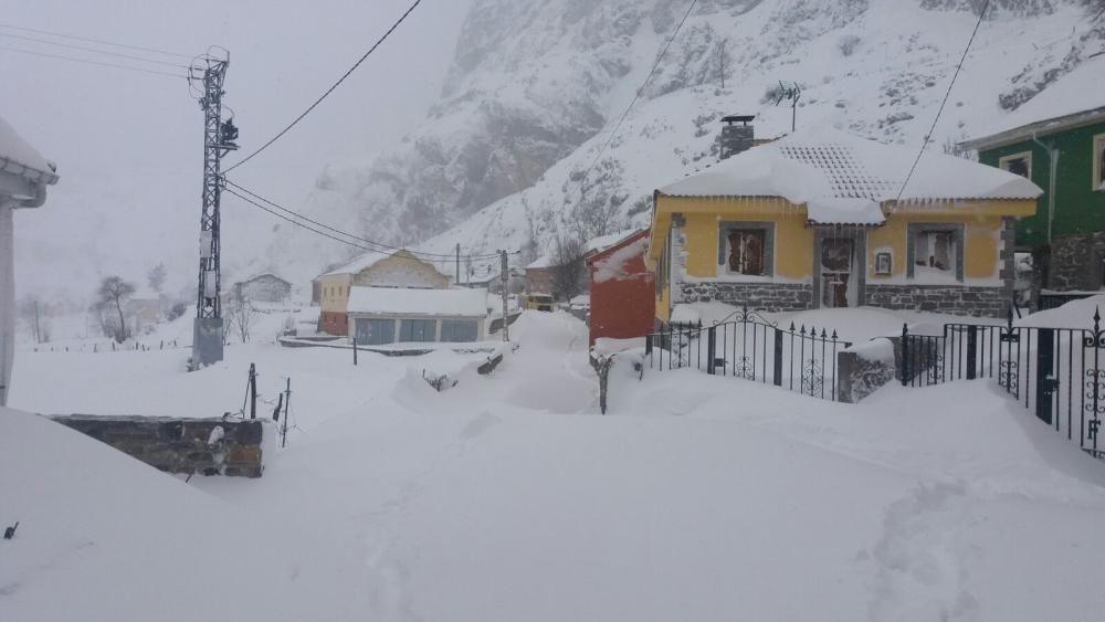 Nevada en Somiedo a las puertas de la primavera