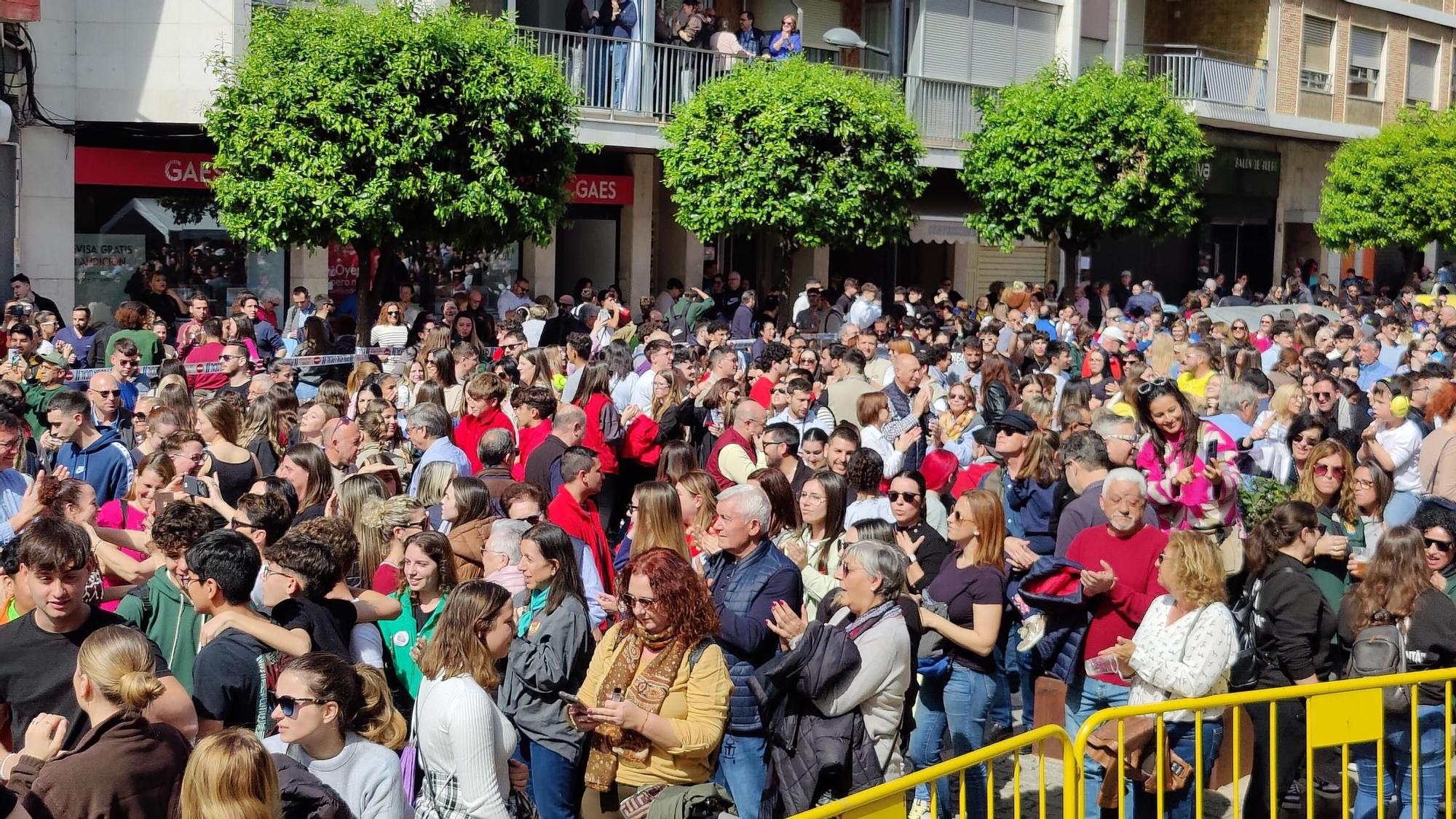 Revive la primera 'mascletà' de las Fallas de Alzira 2024