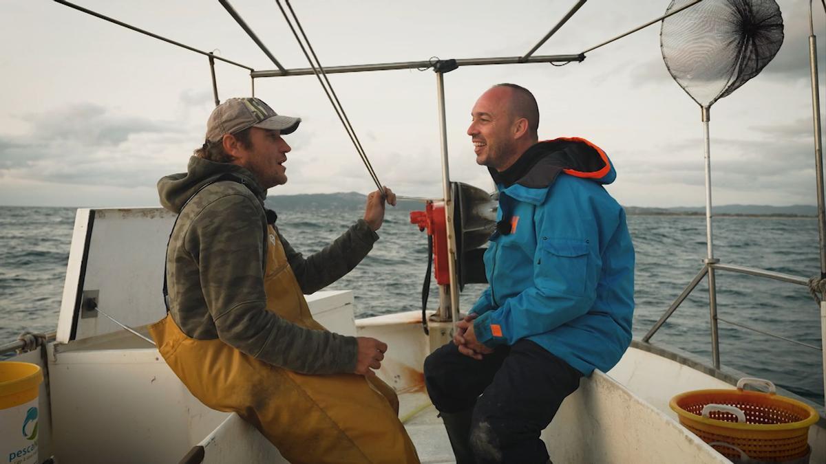 El programa consta de 10 capítols d’uns 40 minuts i està conduït per Quim Casellas