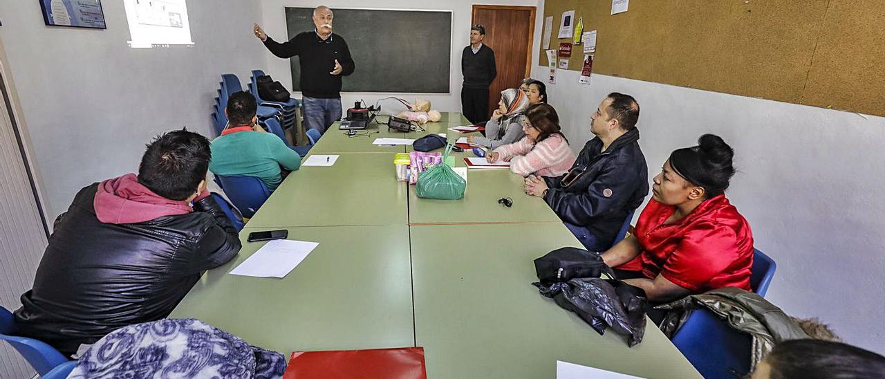 Talleres de búsqueda de empleo organizados por Cáritas.