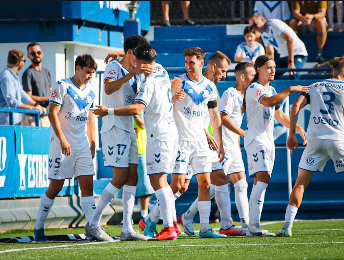 Adnane está brillando en el Europa, equipo revelación de Primera RFEF.