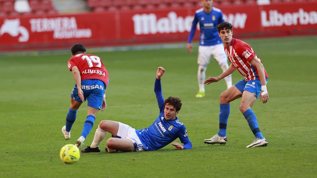 En imágenes: el derbi entre el Sporting y el Real Oviedo