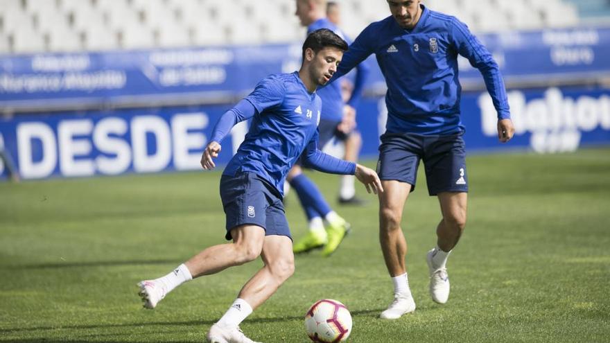 Javi Muñoz y Alanís, en un entrenamiento en el Tartiere