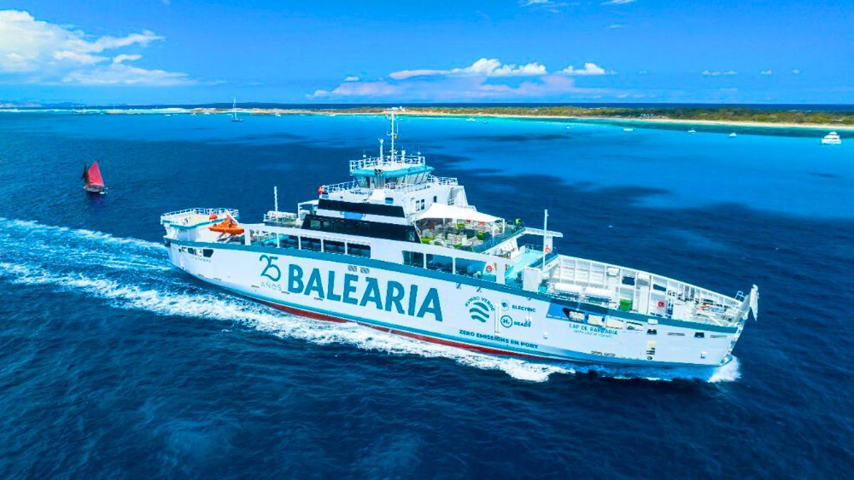 El primer ferry eléctrico de España conecta Ibiza y Formentera