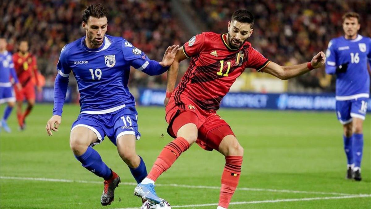 Yannick Carrasco fue una de las figuras del partido de Bélgica