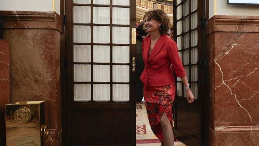 Abgang mit Risiko: Spaniens mächtigste Politikerin zieht in einen Wahlkampf, den sie kaum gewinnen kann