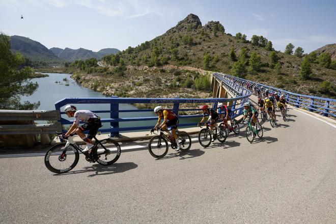 Sorpresa en la Vuelta con victoria del francés Tronchon