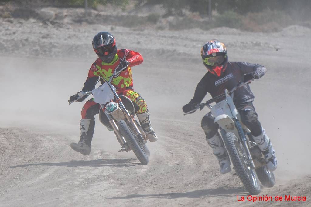 Pedro Acosta y la escuela Pakosta 37 Riders pasan las vacaciones entrenando