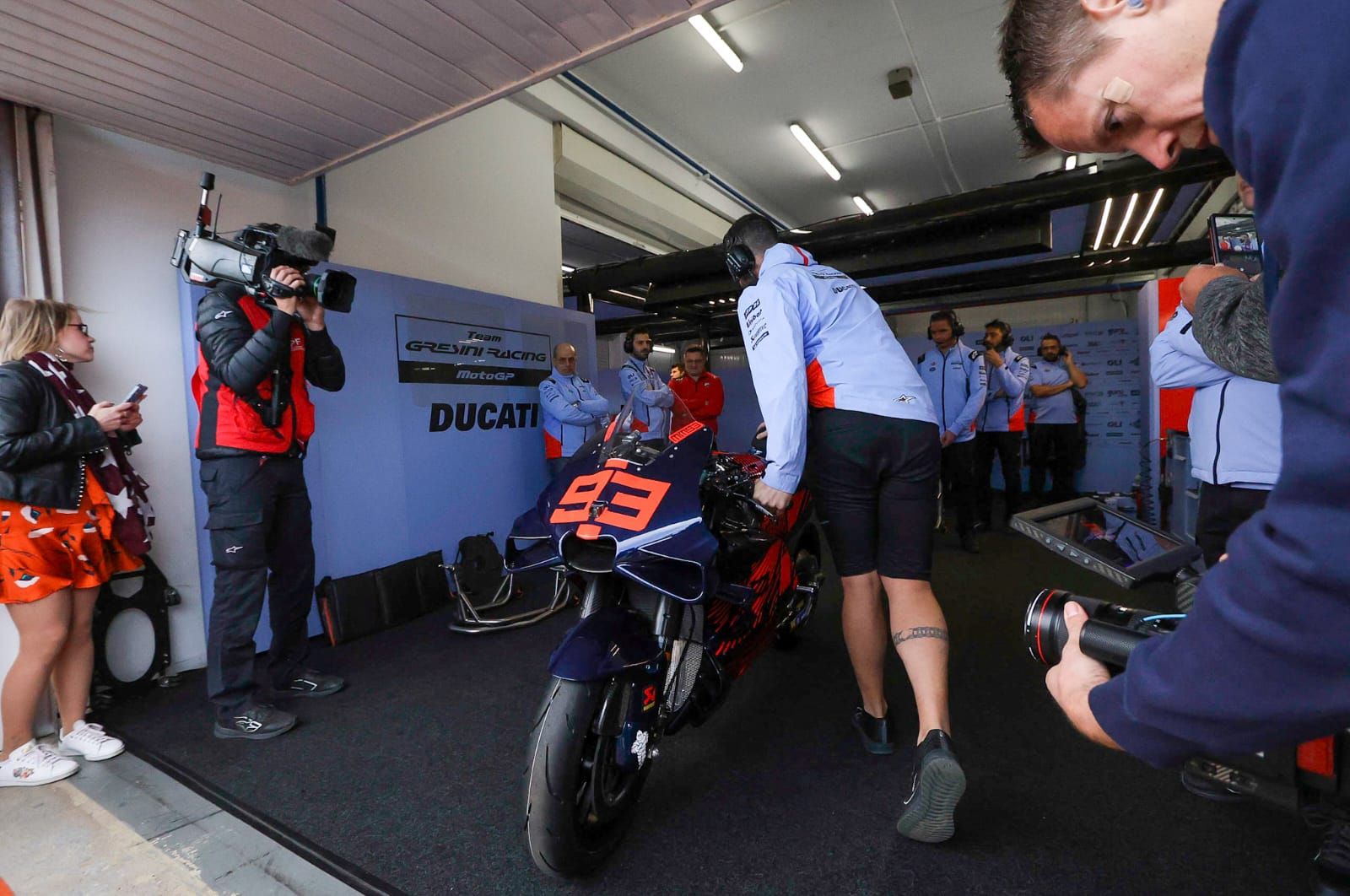 Primeras imágenes de Marc Márquez con la Ducati en Cheste