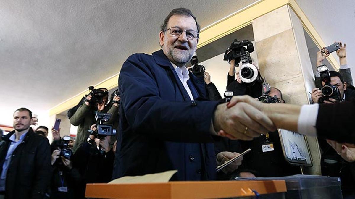 El president del Govern, Mariano Rajoy, vota i fa una valoració de la jornada electoral.