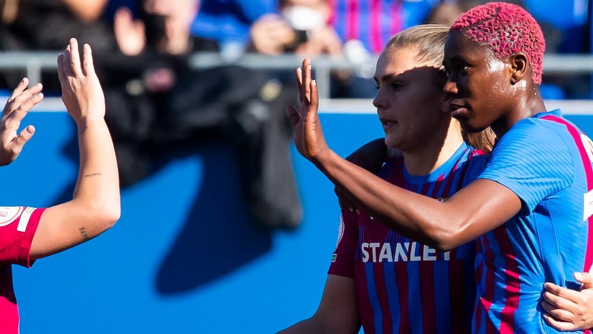 Oshoala celebrando uno de los tres tantos frente al Betis