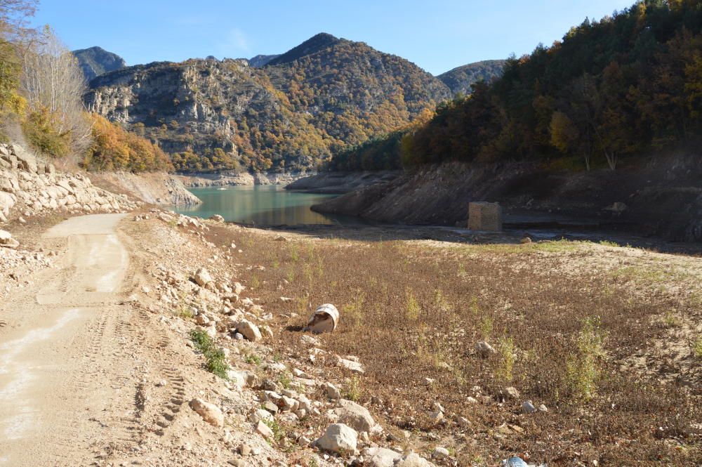 Poca aigua al pantà de la Baells