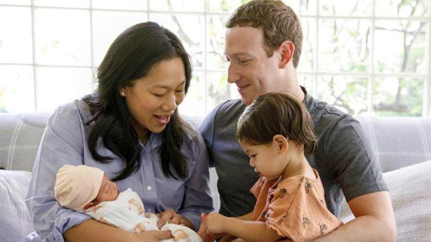 Mark y Priscilla Zuckerberg dan la bienvenida a August, su segunda hija