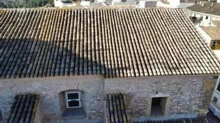 La Nucia repara el tejado de su iglesia e instala un pararrayos