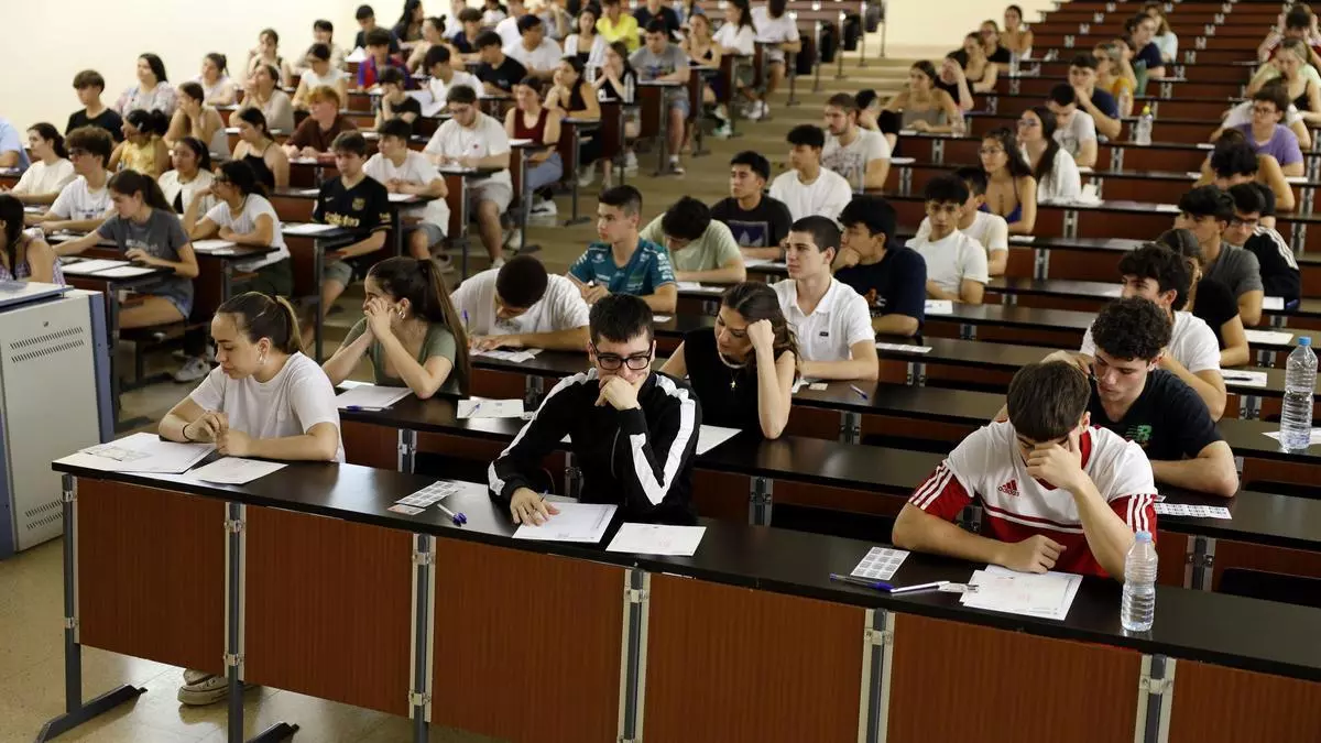 Un total de 6.939 estudiantes aragoneses comienzan el martes la Prueba de Acceso a la Universidad