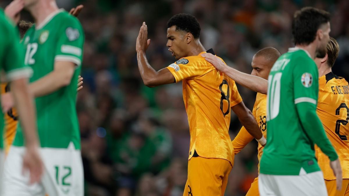 Cody Gakpo, celebrando un gol con Países Bajos a Irlanda