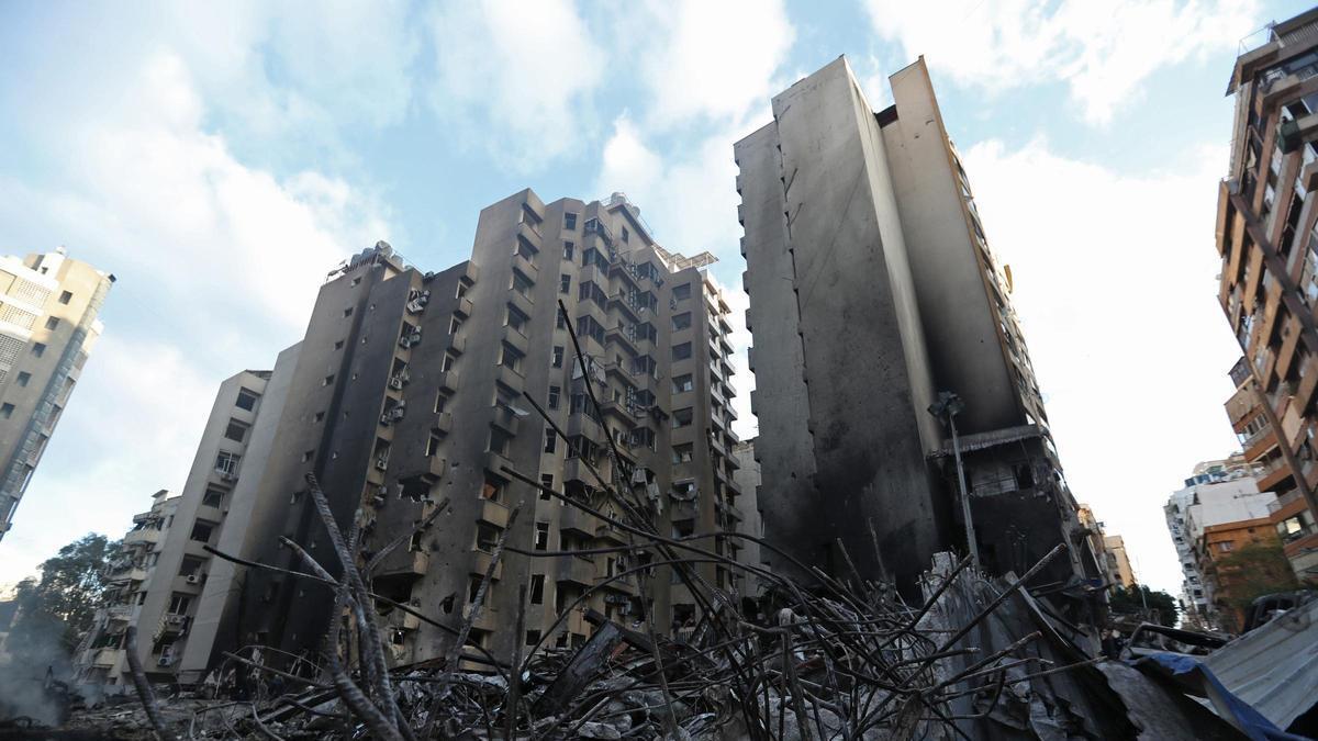 Israel continúa bombardeando el Líbano entre protestas contra las negociaciones entre ambos países