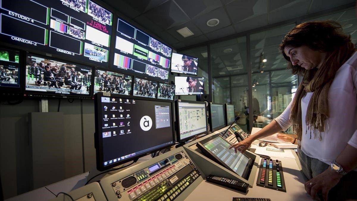Imagen de archivo de un sala de control de À Punt.