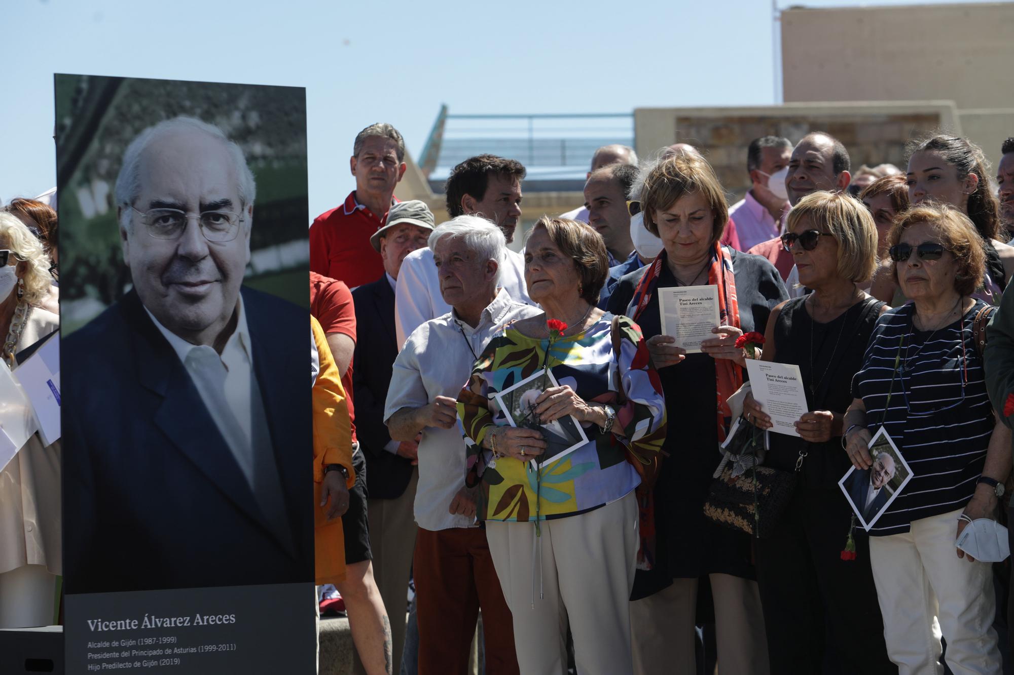 En imágenes: así fue el homenaje a Areces en Gijón