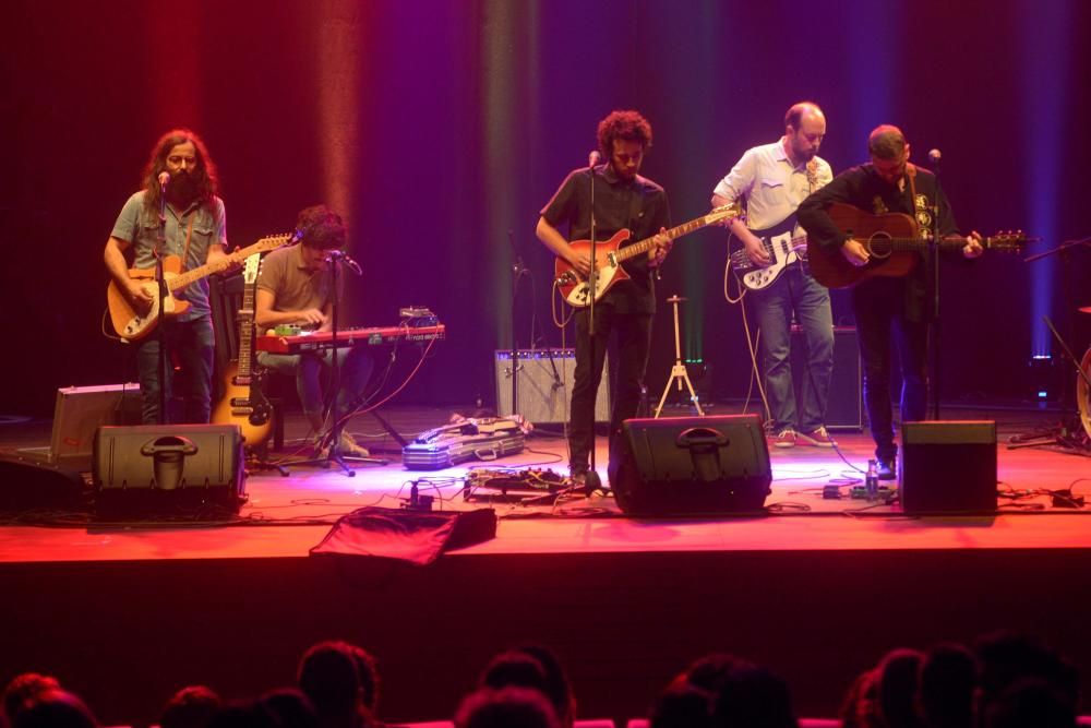 El Atlantic Fest comienza con las buenas vibraciones de Os Amigos dos Músicos