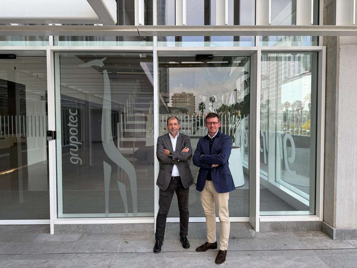 De izquierda a derecha Vicente Remolí y Javier Alcalá.