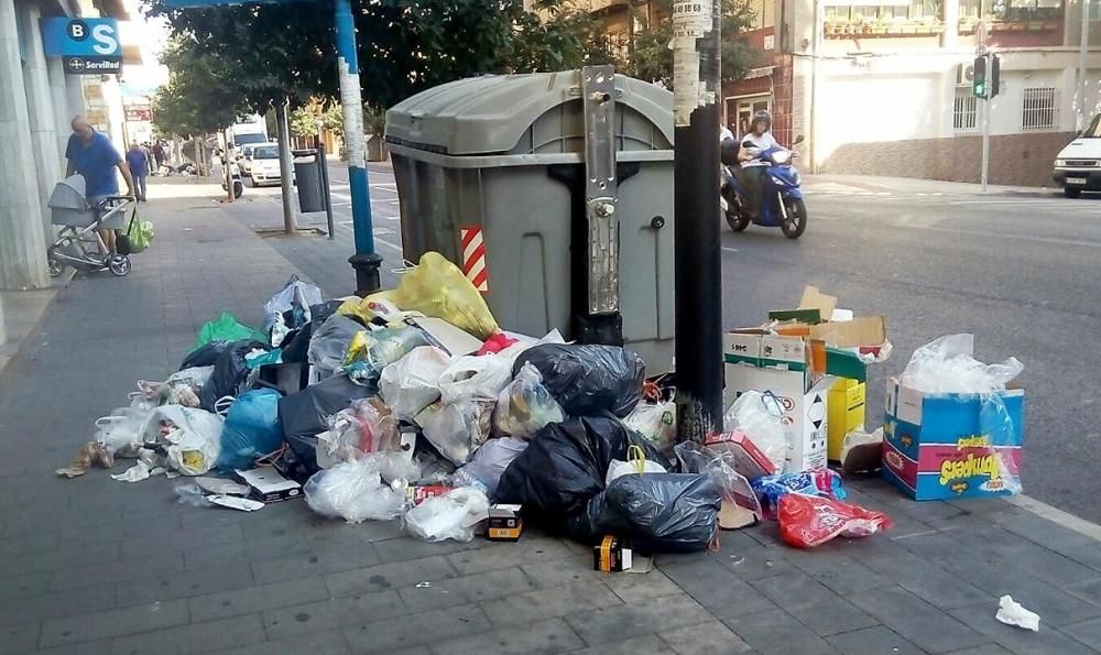 Basura en las calles de Alicante