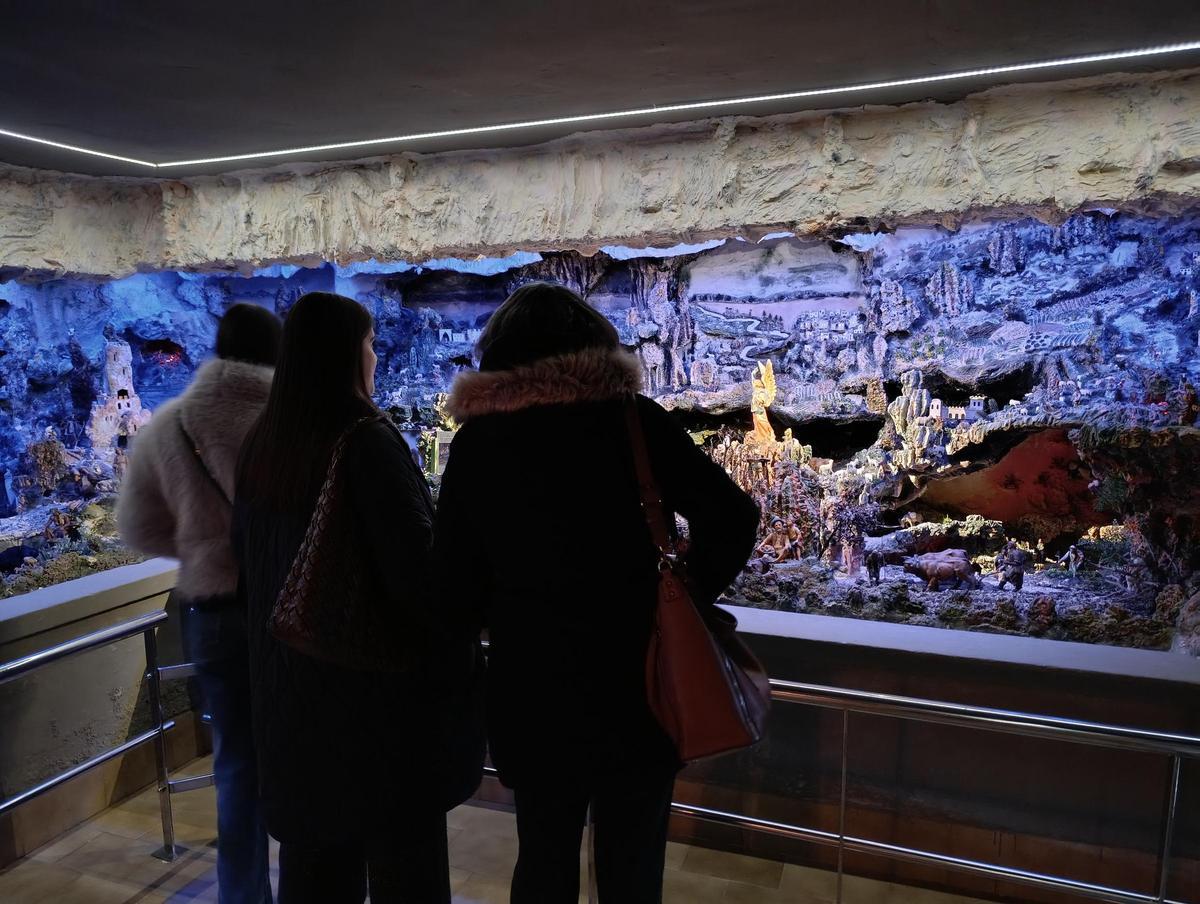 El Belén de Pola de Siero que deslumbra en Navidad
