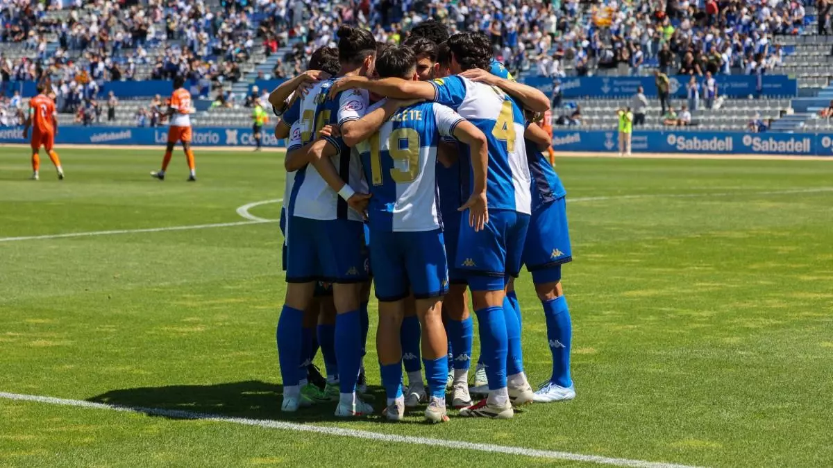 La afici車n, jugador n迆mero 12 del Sabadell