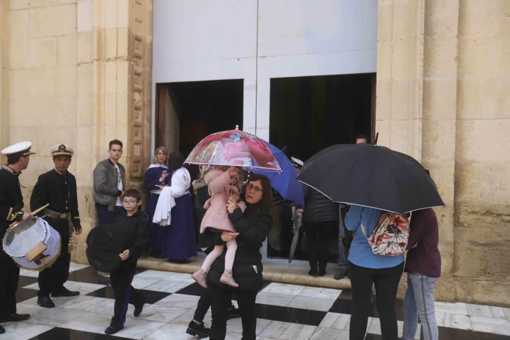 Procesión en el interior de la iglesia la Seu en Xàtiva