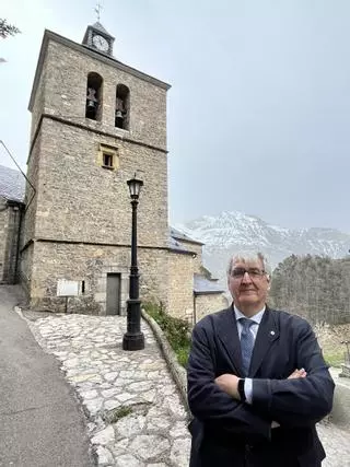 Muere el historiador y escritor aragonés Domingo Buesa a los 73 años