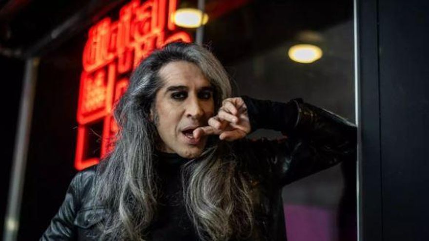 Tras su aparatosa caída, Mario vaquerizo reaparece y se confiesa sobre su vida sexual: &quot;No me acuesto con ella&quot;