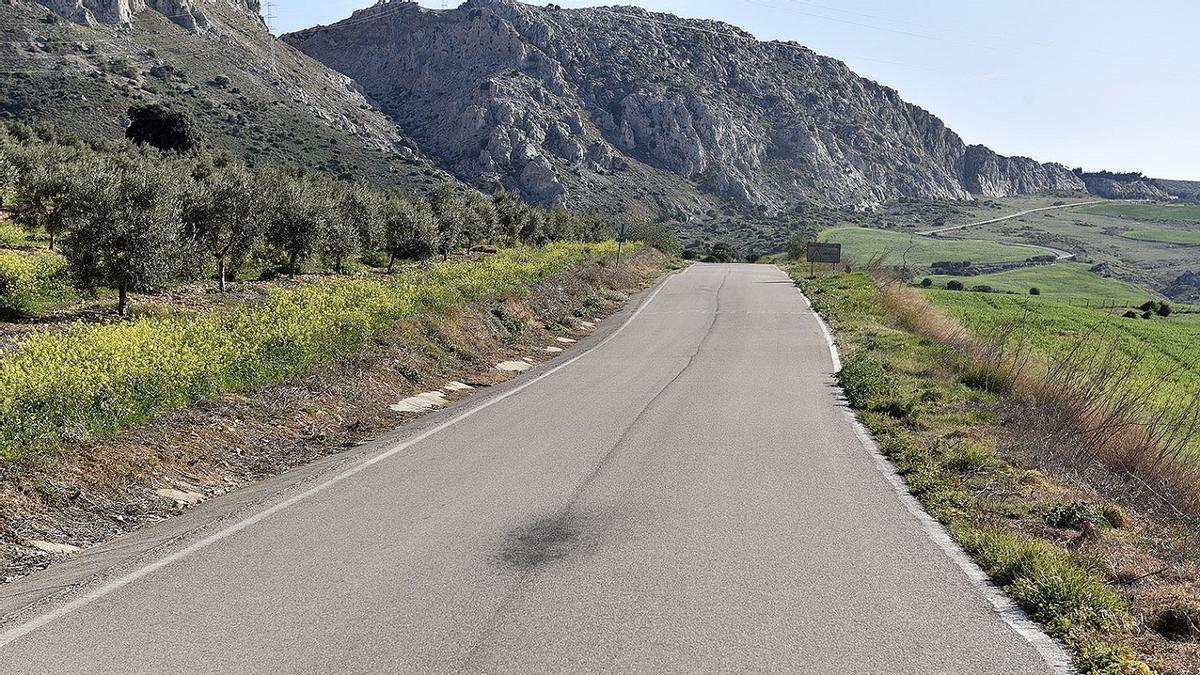 La Diputación de Málaga invertirá más de 3 millones de euros en la carretera de La Joya de Antequera.